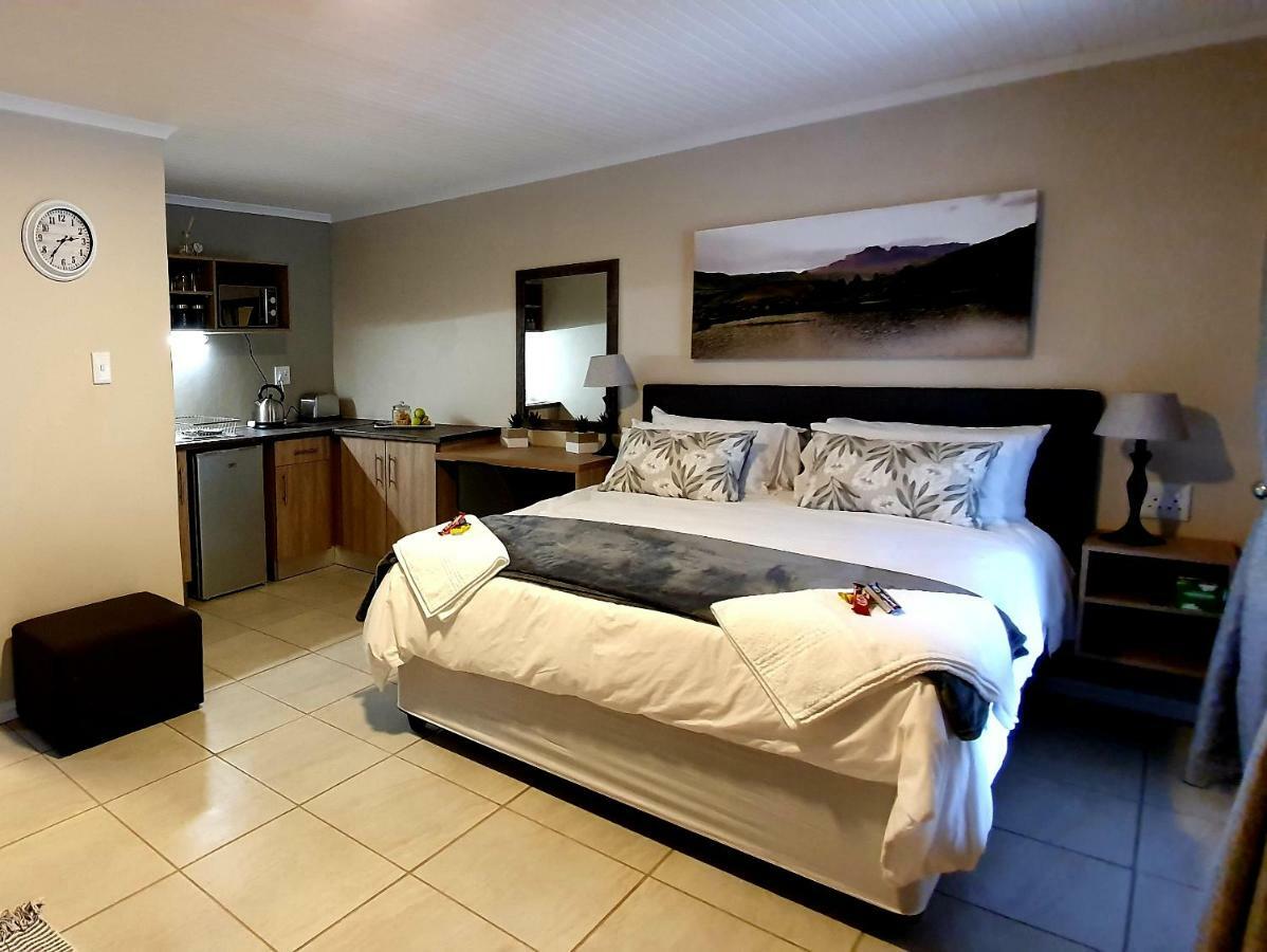 Dream Hills * Hillcrest